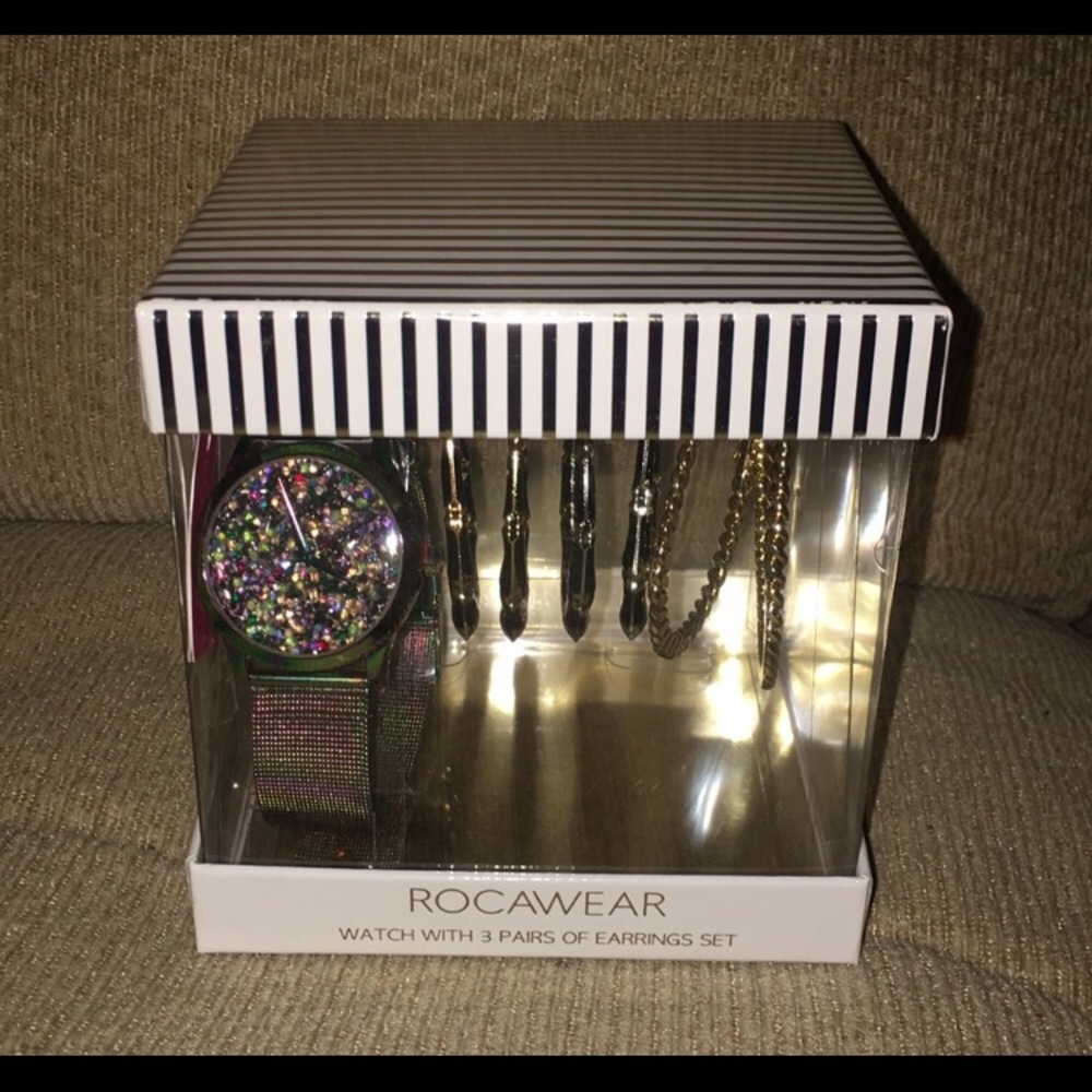 💜🤍💚NWT Rocawear Monochromatic Watch Set